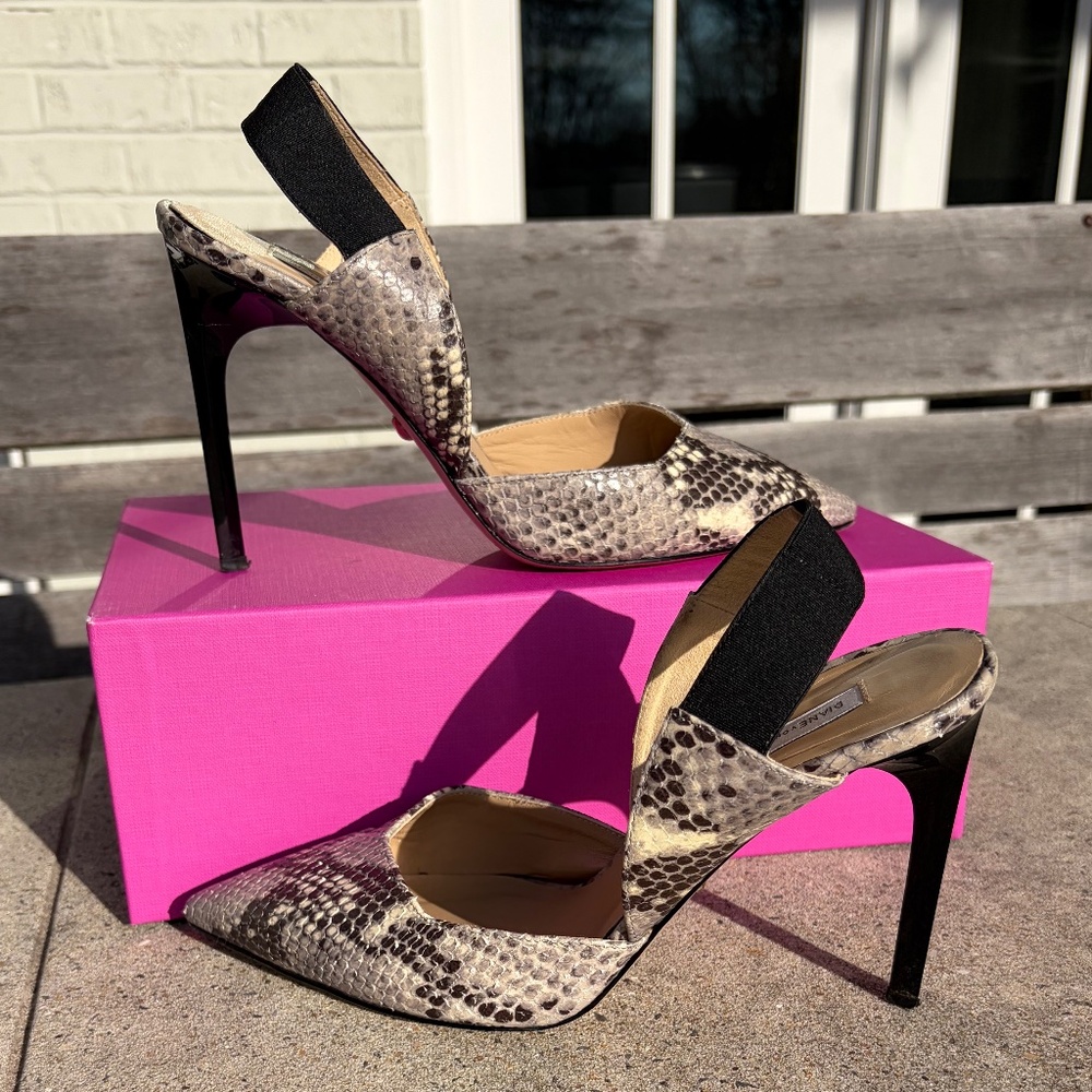 Diane Von Furstenberg Blaire Heels python print gray 8M
